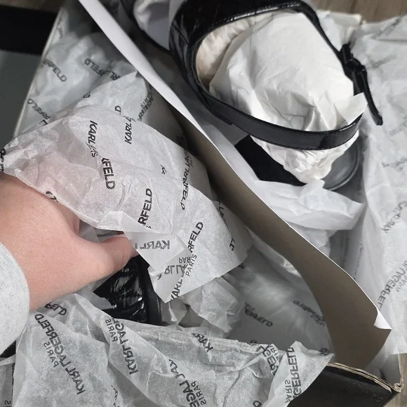 Karl Lagerfeld Sarina Quilted Open Toe Kitten Heeled Sandal - Picture 7 of 7